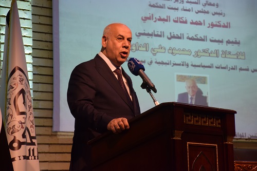 الدكتور محمود علي الداود ذاكرة الوطن الدبلوماسية
