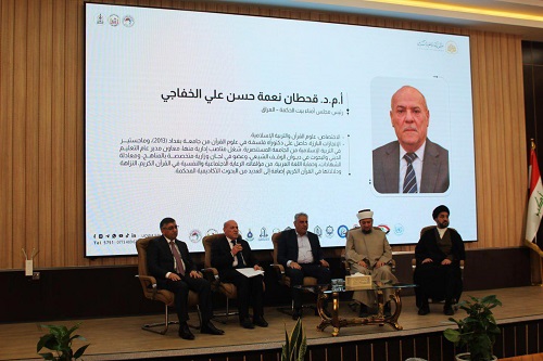 Combating corruption: opportunities and challenges